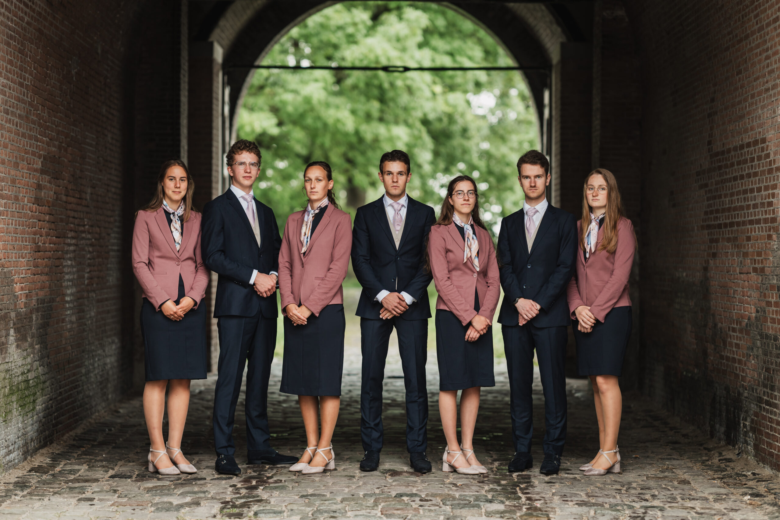 V.l.n.r. Ruben Slingerland, Francine Hogenhout, Matthijs de Zeeuw, Janna Bremmer, Harm Jan van Holst, Dienke Ploeg en Carlo Verleun.